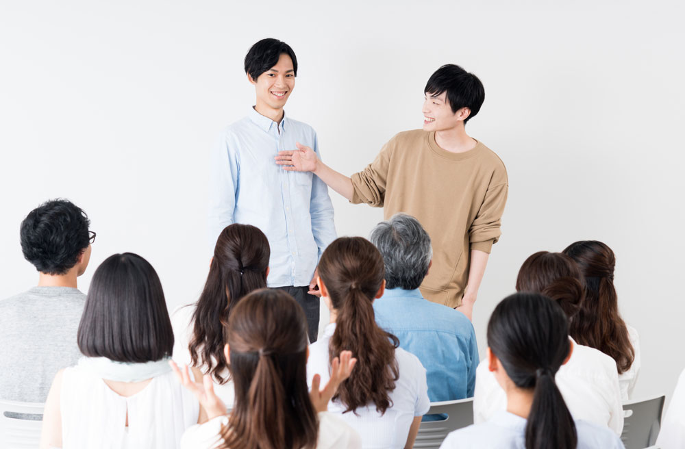 お笑い芸人・パフォーマー