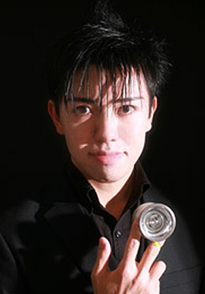 BLACK（ブラック）