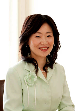 小山朝子